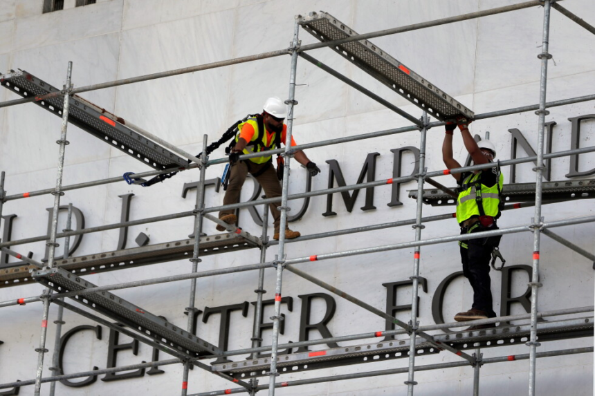 Judge denies Kennedy Center request for pause in ruling ordering Trump's name removed from building – AP News