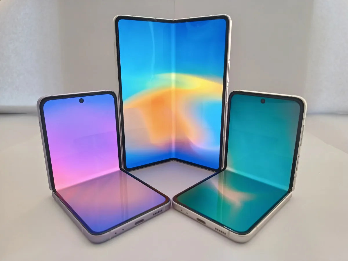 Foldable smartphones on display, like the iPhone Duo sold out in India